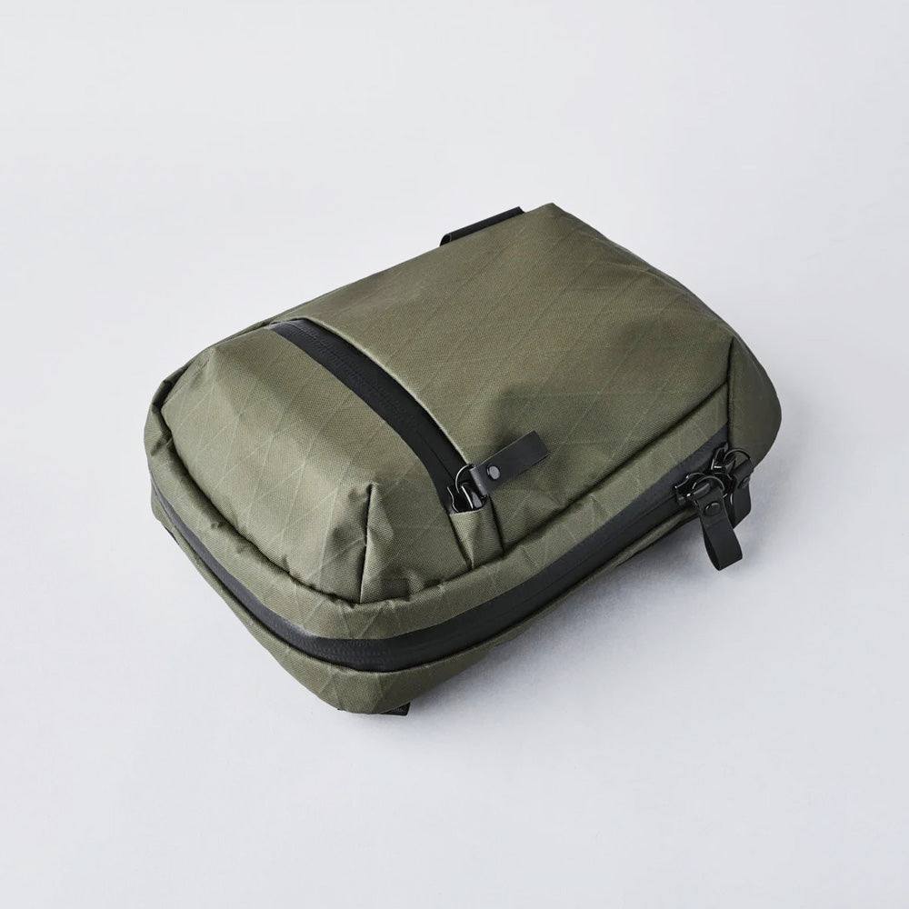 Alpaka Vertical Sling Bag - Green VX21