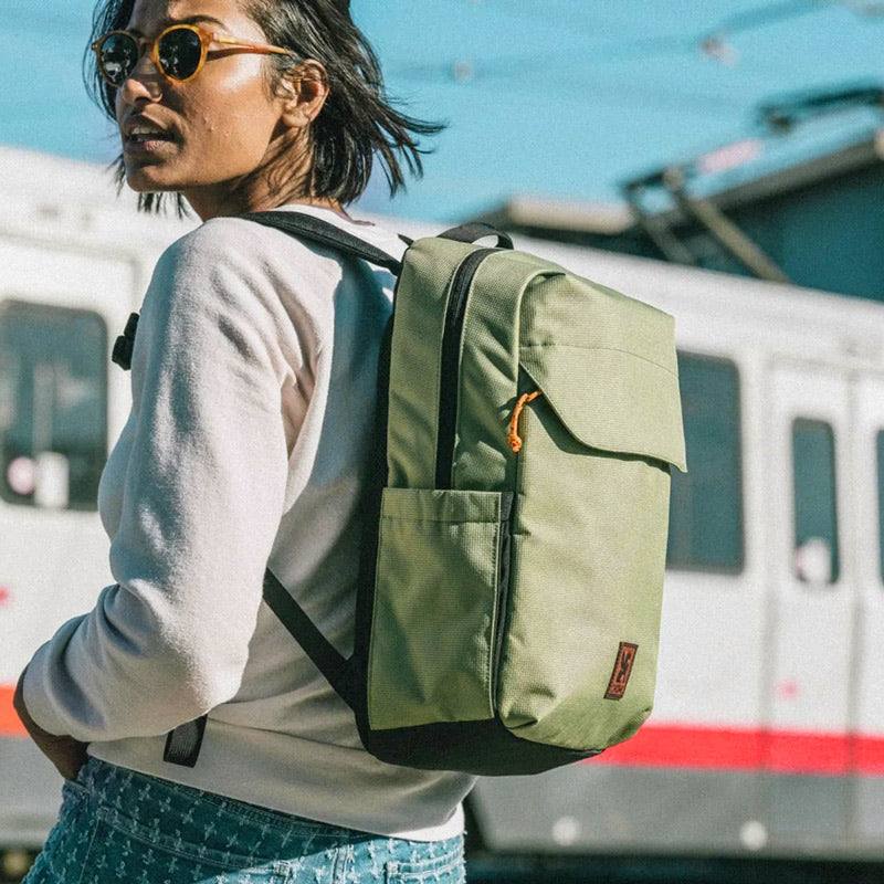 Chrome Industries Ruckas Backpack Medium - Oil Green